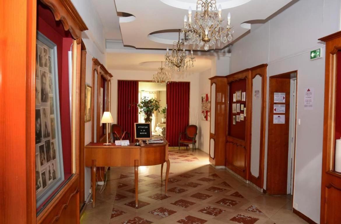Hotel Joly Armentieres Exterior photo
