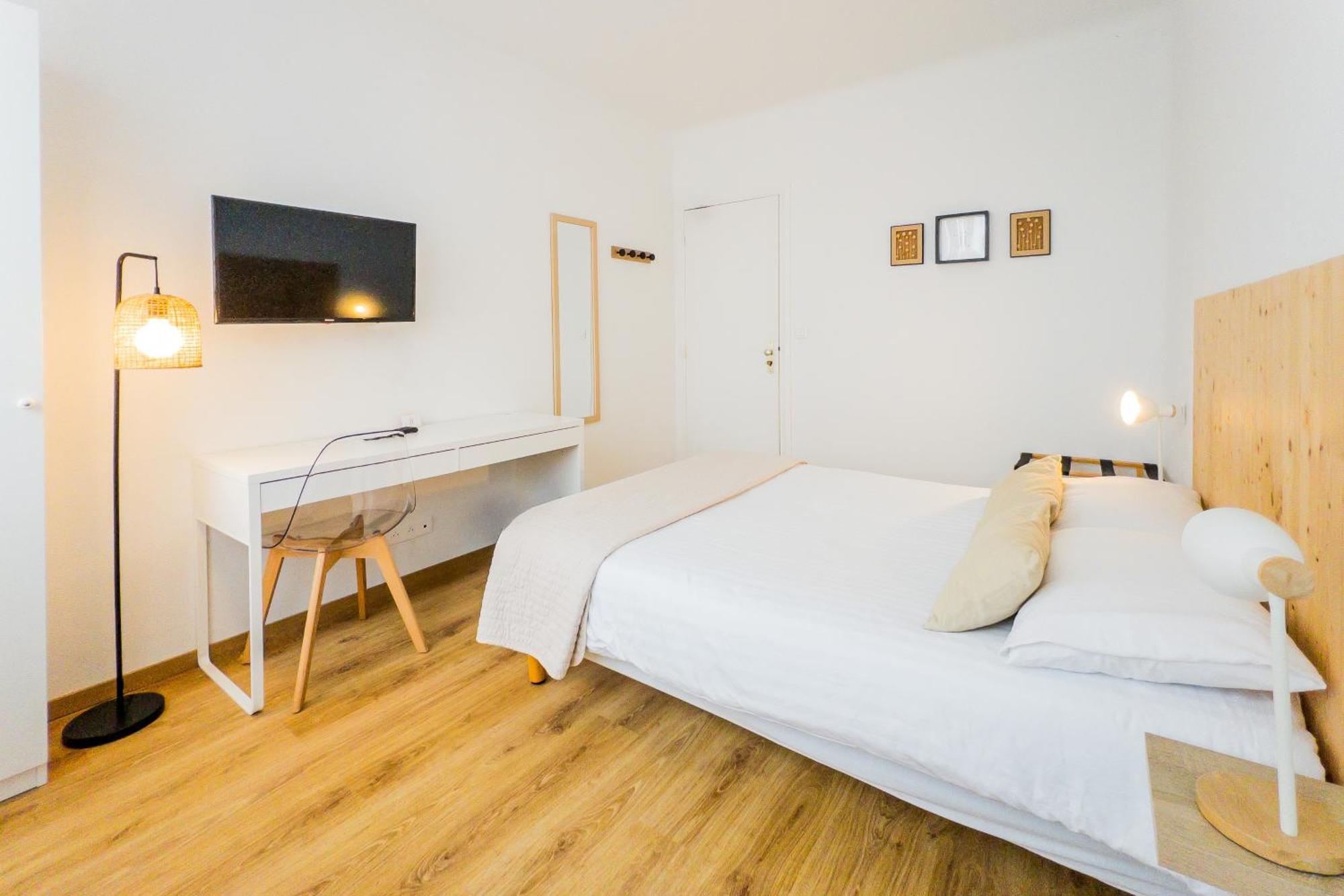 Hotel Joly Armentieres Exterior photo