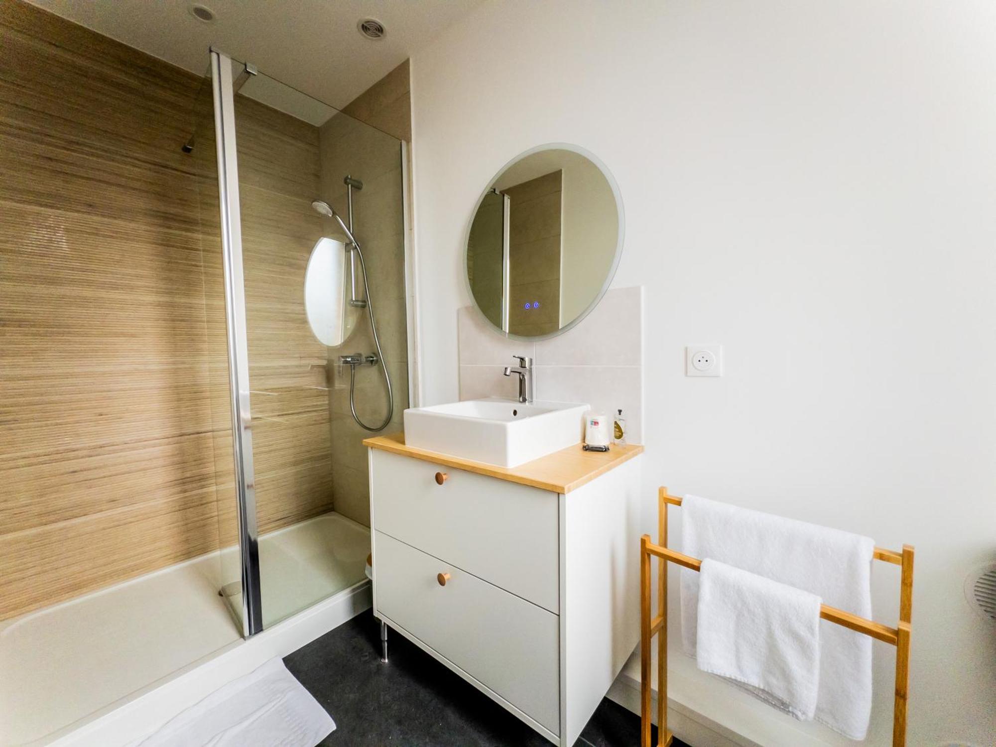 Hotel Joly Armentieres Exterior photo
